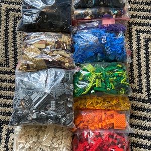 LEGOS, LEGOS and more LEGOS!!!!